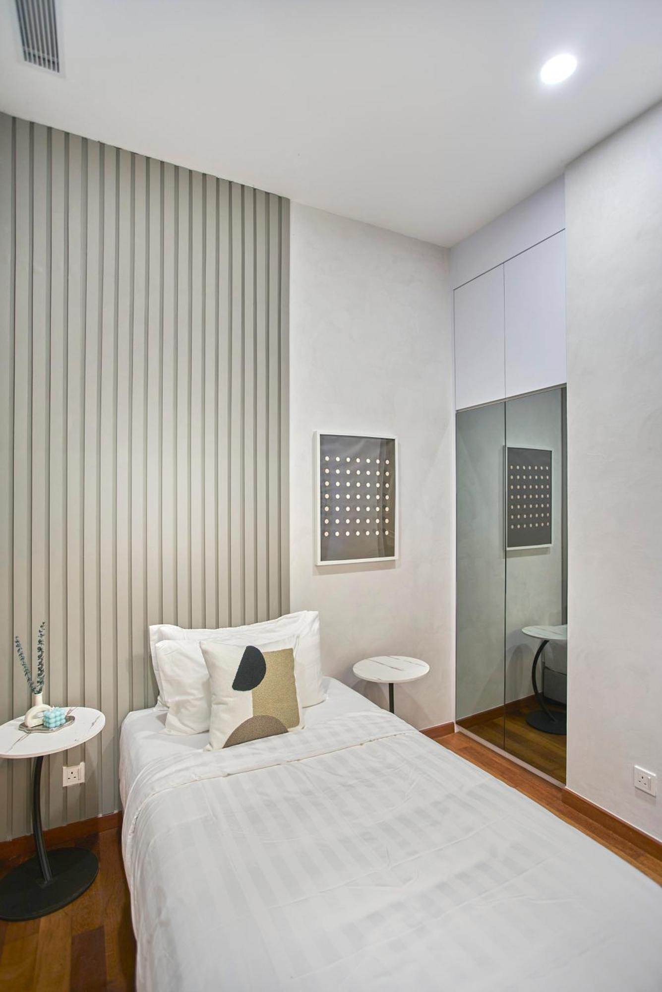 Apartment Royce Klcc By Cobnb