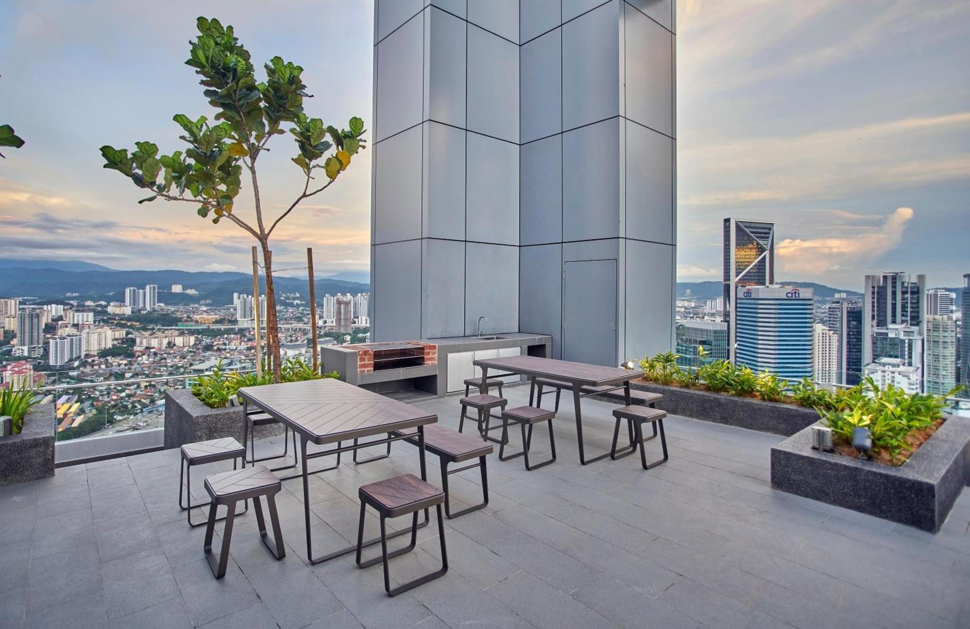 Royce Klcc By Cobnb