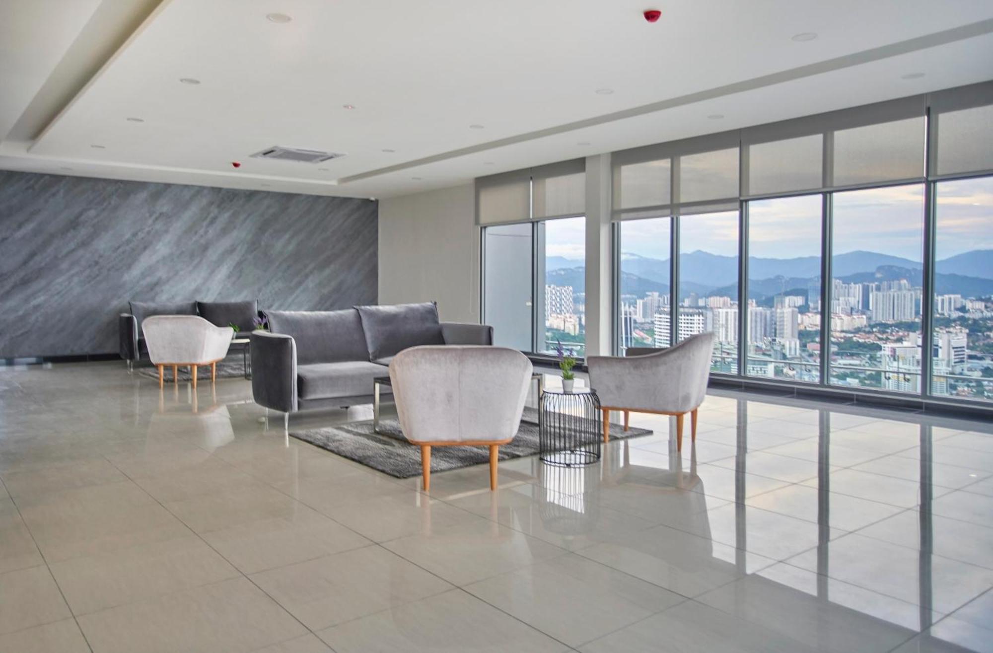 Royce Klcc By Cobnb *
